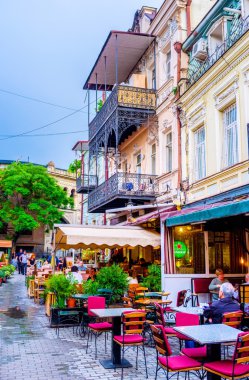 Eski Tiflis'te Akşam