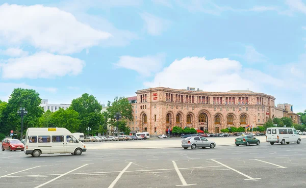 Het luxehotel in Yerevan — Stockfoto