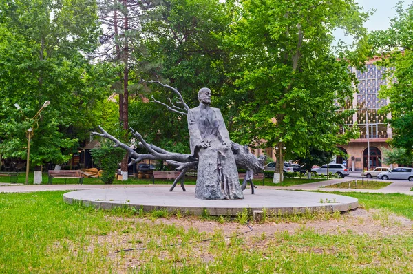 The monument to Komitas in Yerevan — Stock Photo, Image