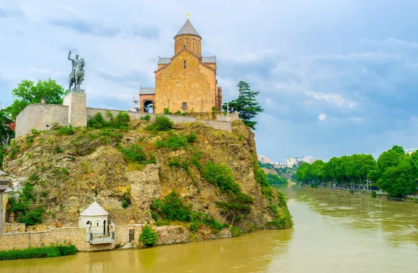 The rocky hill in old Tbilisi — Stock Photo, Image