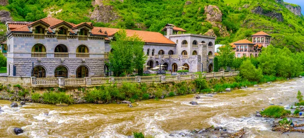 The mansion in mountains — Stock Photo, Image