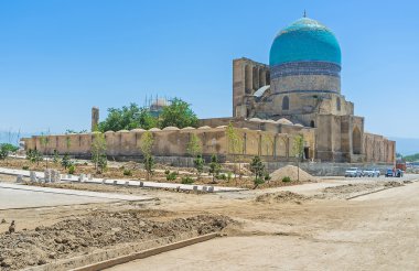 Kok Gumbaz Camii'ya hareket içinde