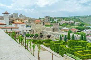 Rabati Kalesi, Bahçe