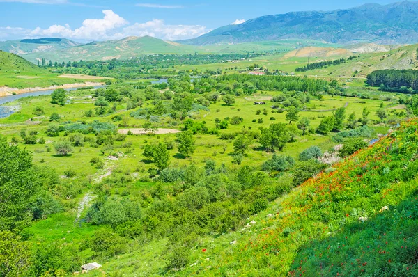El valle verde en Samtskhe-Javakheti Región — Foto de Stock