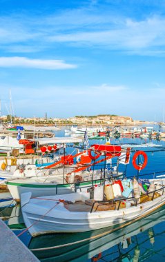 Resmo içinde dinlenmek