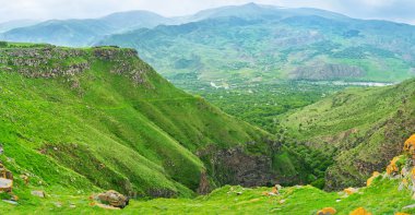 Gürcü dağlar keşfetmek