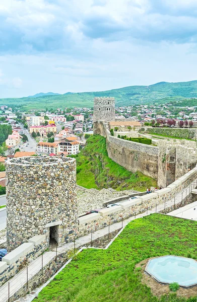 Le torri di guardia e i bastioni della fortezza di Rabati — Foto Stock