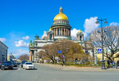 St Petersburg'da altın kubbeli St Isaac Katedrali