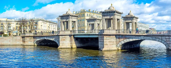 Панорама Ломоносовского моста — стоковое фото