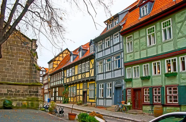 Línea Coloridas Casas Madera Largo Plaza Marktkirchhof Quedlinburg Harz Alemania — Foto de Stock