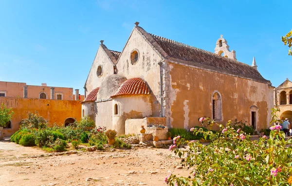 希腊克里特岛Arkadi修道院 Moni Arkadiou 基督教堂中世纪变形的顶点 — 图库照片