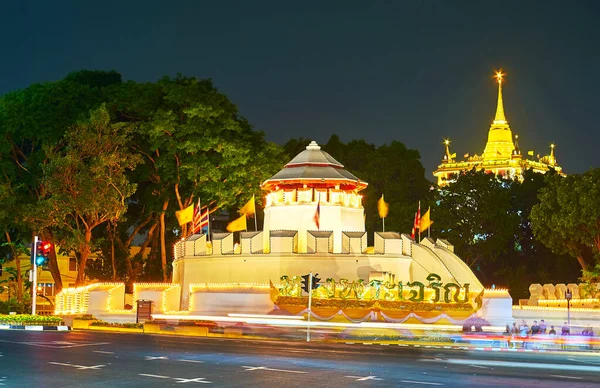 Den Medeltida Phra Sumet Fort Och Den Pittoreska Stupa Golden — Stockfoto