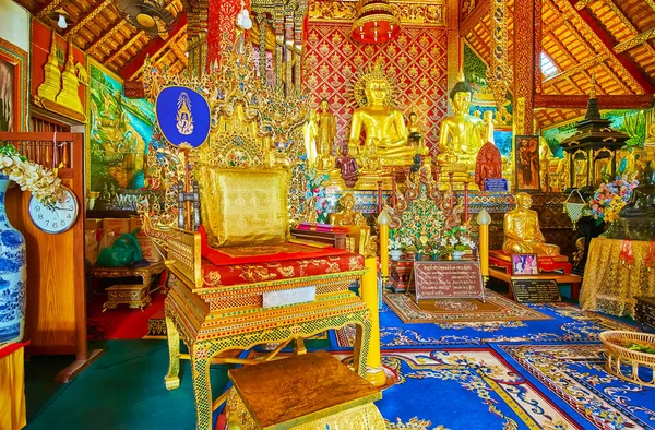 Chiang Rai Thailand Maio 2019 Trono Real Altar Ubosot Wat — Fotografia de Stock