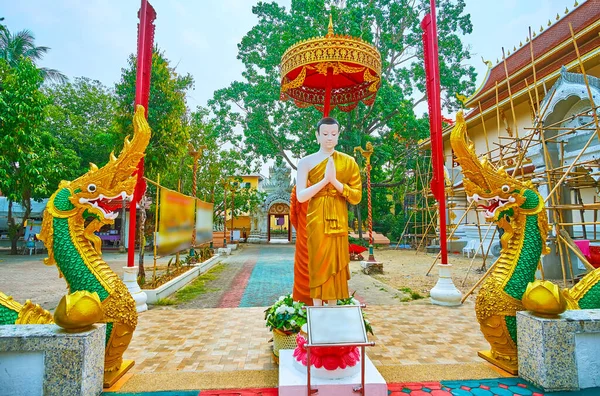 Kuil Wat Phra Singh Memiliki Patung Patung Yang Mengesankan Sini — Stok Foto