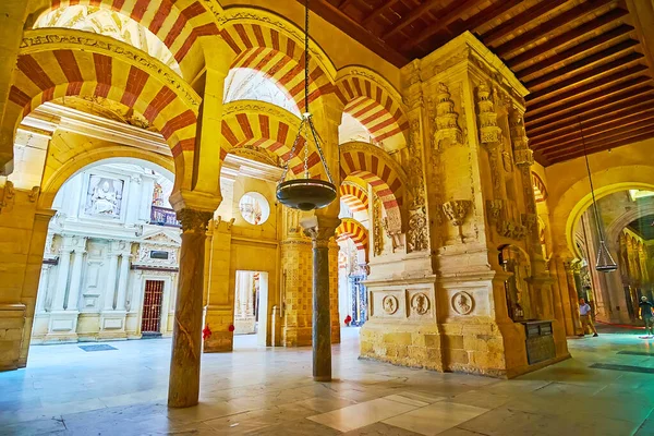 Cordoba Espagne Sep 2019 Salle Hypostyle Mezquita Catedral Possède Magnifiques — Photo