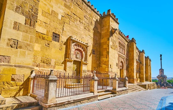 Bastione Mezquita Con Puerta San Miguel Porte Della Puerta Del — Foto Stock