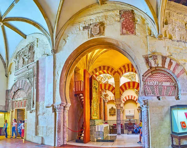 Cordoba Espanha Sep 2019 Vista Portão Medieval Reconstruído Moresque Arco — Fotografia de Stock