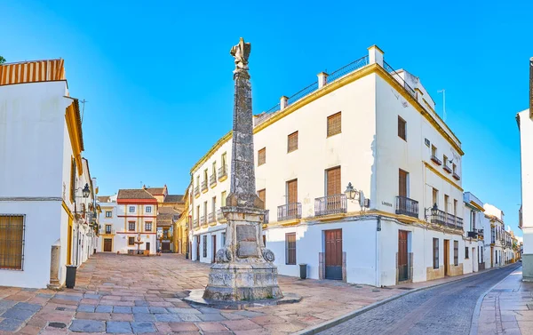 ラファエル記念碑の石の勝利は ポトロ広場 コルドバ スペインの白い建物に囲まれています — ストック写真