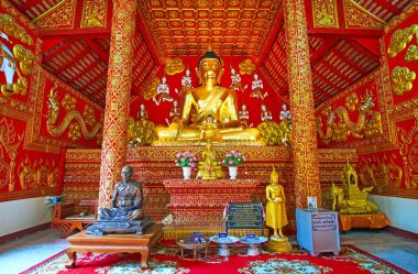 LAMPANG, THAILAND - 8 Mayıs 2019: Wat Phrao viharn of Wat Phrao viharn 'daki Si Sakyamuni Buddha Lampang Luang, 8 Mayıs' ta Lampang 'da,