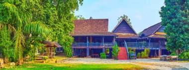 Geleneksel Lanna Ban Sao Nuk ahşap ev ve bahçesi, Lampang, Tayland