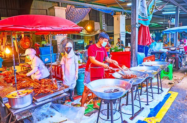 Lampang Thailand May 2019 Продавець Ринку Ратсада Готує Традиційне Тайське — стокове фото