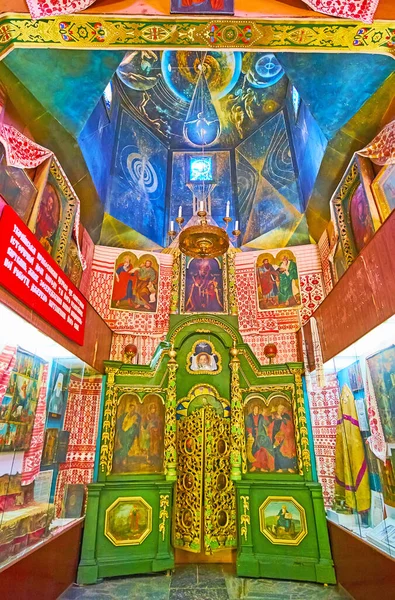 Pereiaslav Ucrania Mayo 2021 Iconostasio Bordado Toallas Rushnyk Iconos Museo —  Fotos de Stock