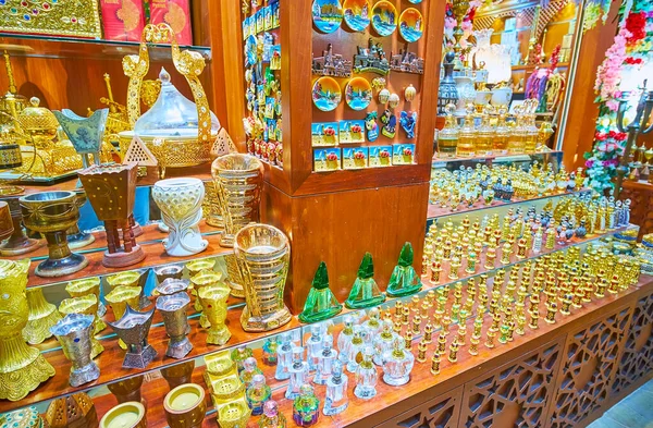 Die Theke Des Parfüms Und Souvenirstandes Des Souk Madinat Jumeirah — Stockfoto