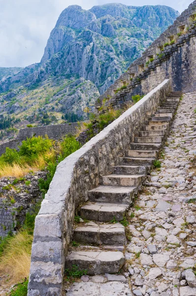 Las escaleras de piedra — Foto de Stock