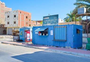 Zavallı mahallede