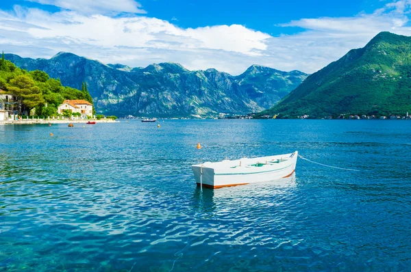 La barca di legno — Foto Stock