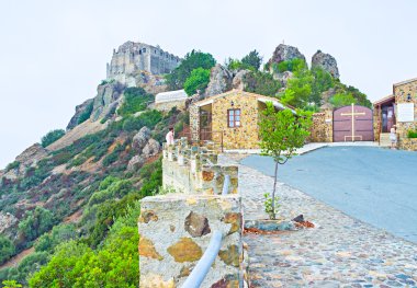 Manastır