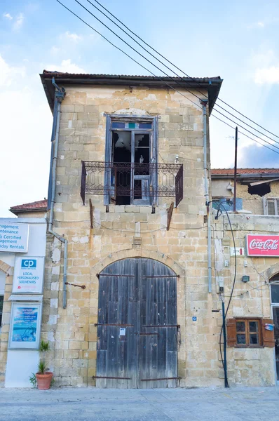 A velha casa — Fotografia de Stock