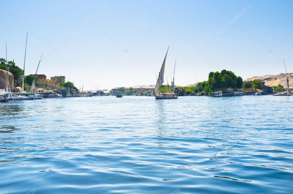 The sailing felucca