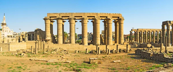 La gran columnata —  Fotos de Stock