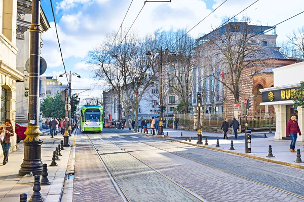 Die grüne Straßenbahn — Stockfoto