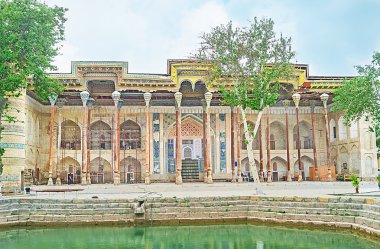 Kraliyet Camii