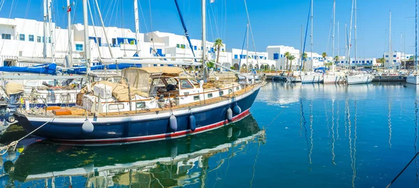 The blue yacht — Stock Photo, Image