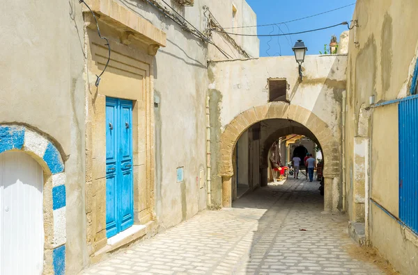 A rua com arco — Fotografia de Stock