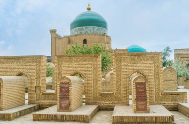 The Mausoleum of Pahlavon Mahmud clipart