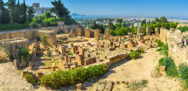 Tepedeki kalıntıları