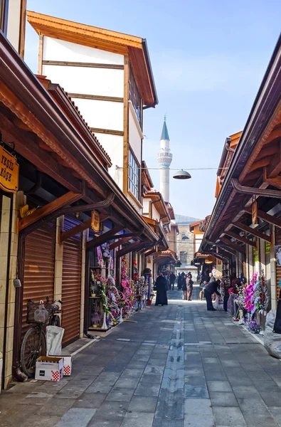 La rue du marché à Konya — Photo