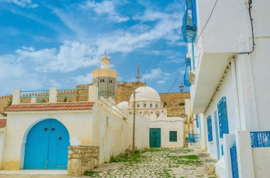 The way to the old Mosque