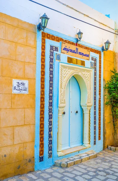 The mosque entrance — Stockfoto