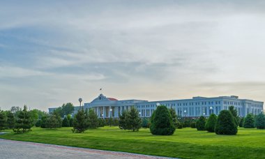 Taşkent'te bina Parlamento 