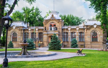 Doğa Manzaralı malikane