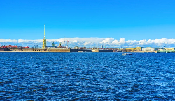 Floden neva — Stockfoto