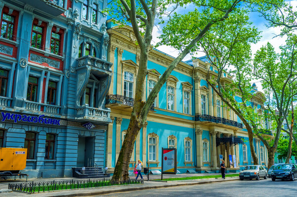 Голубой особняк
