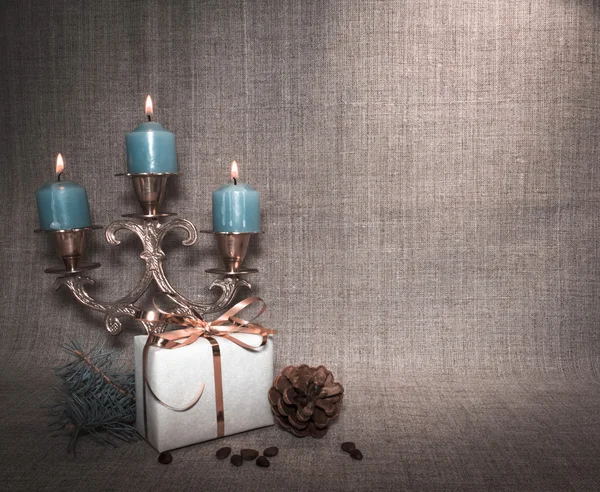 Natyurmotr yılbaşı mumlar ile 