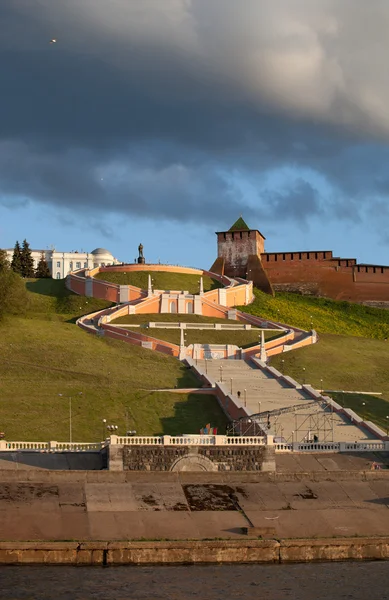 Escalier Chkalov et tour du Kremlin à Nijni Novgorod, Russie — Photo