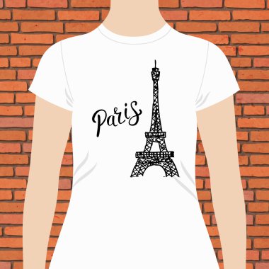 Paris metin ve Eyfel Kulesi ile beyaz gömlek